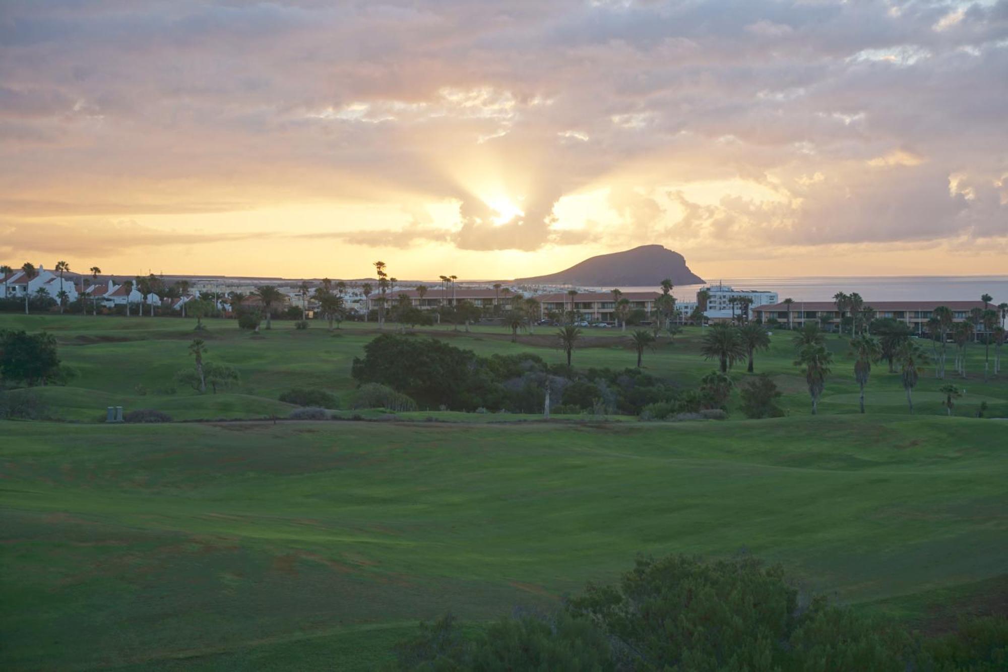 Golf Del Sur Apartment - Magnificent Panorama Of The Ocean, El Teide, And Montana Roja San Miguel de Abona Dış mekan fotoğraf